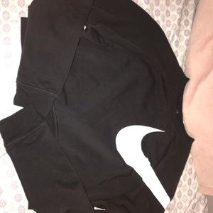 Nike - crop sweatshirt
